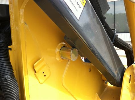 skid steer boom peddles locked